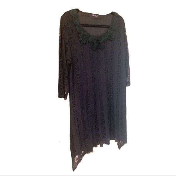 Lily Plus Size Black Lacy Tunic/Dress - Picture 3 of 11